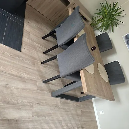 Flott Bolig Pa Ovre Kleppe Med Fine Solforhold Og Fin Uteplass * Askoy